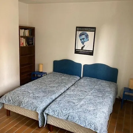 Apartment Climatise, Traversant Avec Parking Prive - Centre - Fr-1-308-193 *