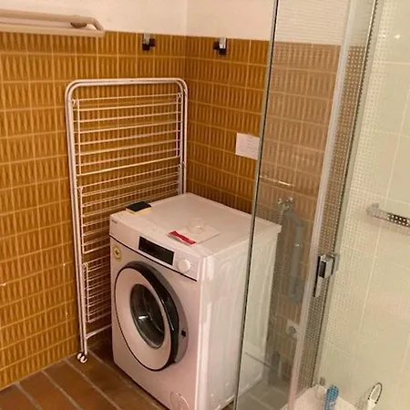Apartment Climatise, Traversant Avec Parking Prive - Centre - Fr-1-308-193 *